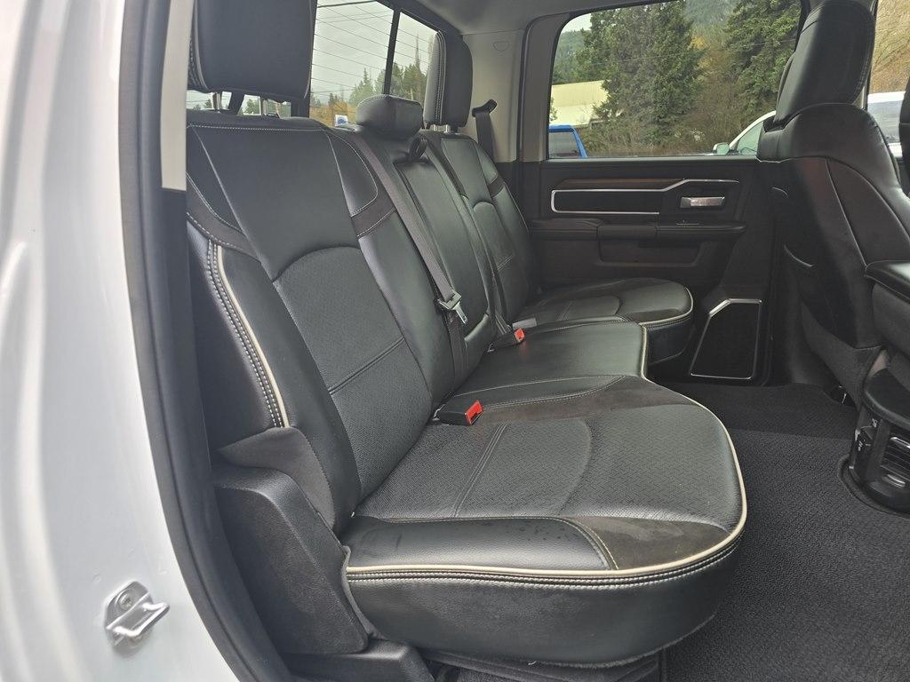 RAM 2500 Laramie 4x4 Crew Cab 6'4" Box 2024