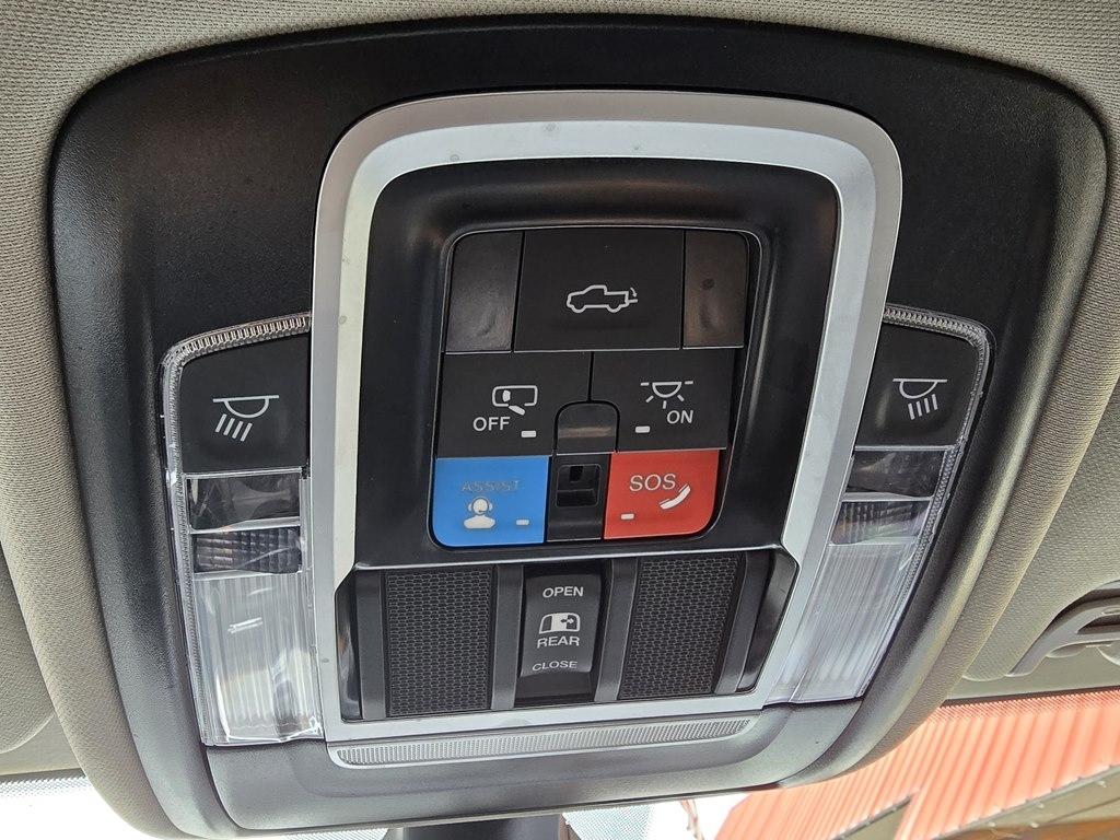 RAM 2500 Laramie 4x4 Crew Cab 6'4" Box 2024