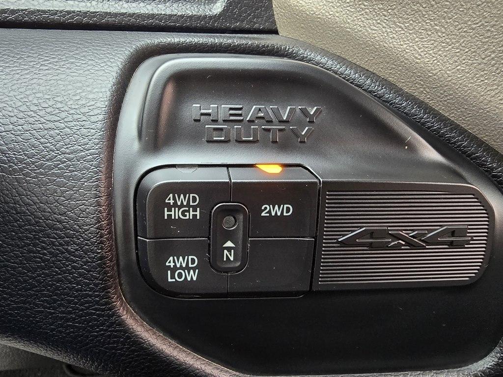 RAM 2500 Laramie 4x4 Crew Cab 6'4" Box 2024