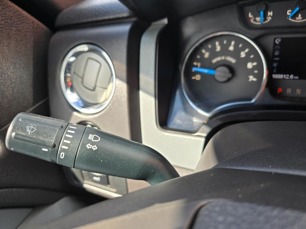 Ford F-150 4WD SuperCrew 139" XLT 2013