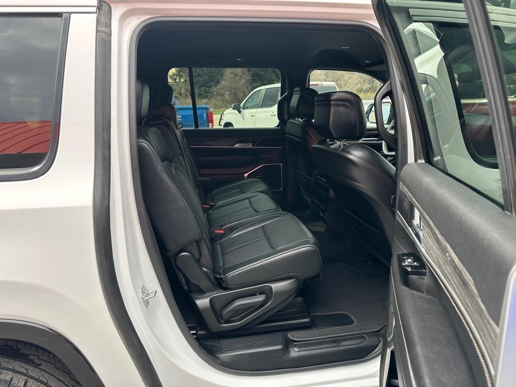 Jeep Wagoneer L Series II 4x4 2023