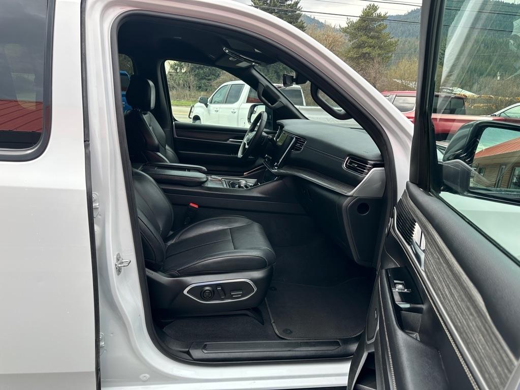 Jeep Wagoneer L Series II 4x4 2023