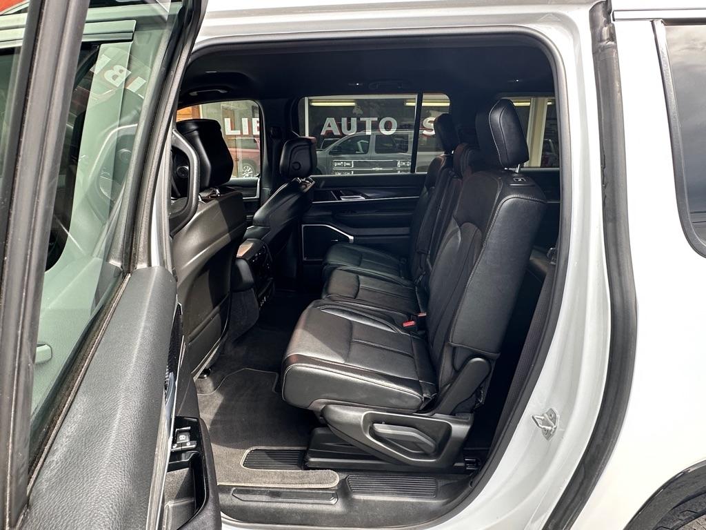 Jeep Wagoneer L Series II 4x4 2023