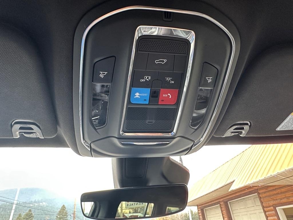 Jeep Wagoneer L Series II 4x4 2023