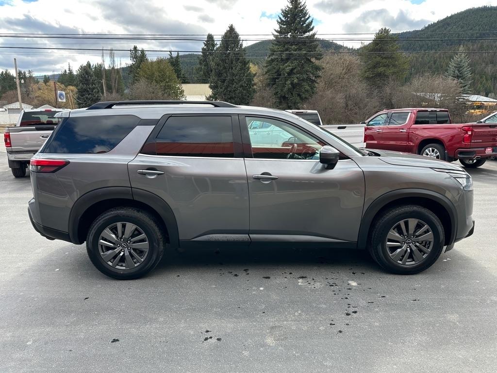 Nissan Pathfinder SV 4WD 2025