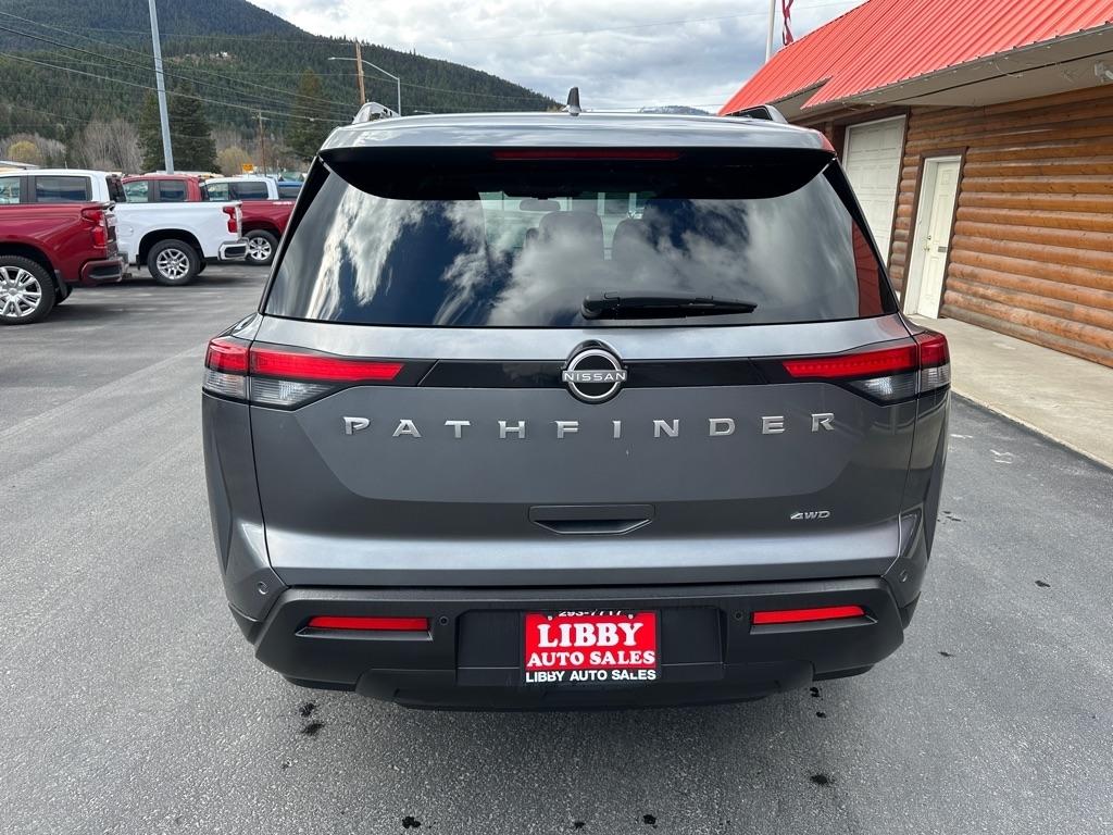 Nissan Pathfinder SV 4WD 2025