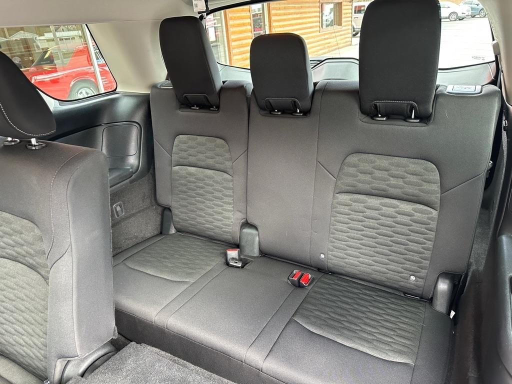 Nissan Pathfinder SV 4WD 2025