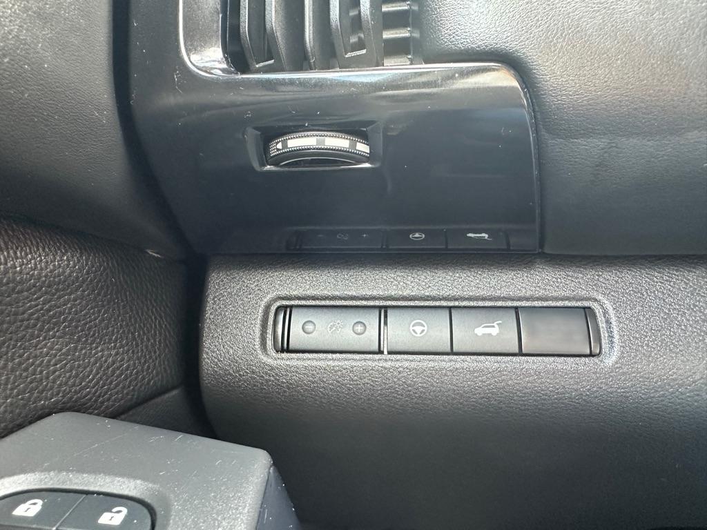 Nissan Pathfinder SV 4WD 2025