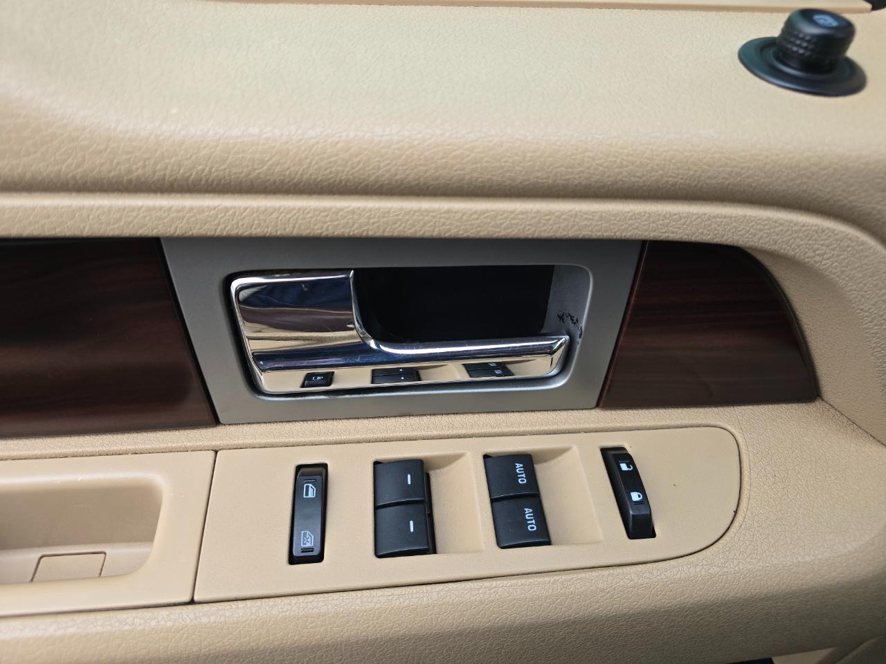 Ford F-150 4WD SuperCrew 145" King Ranch 2011