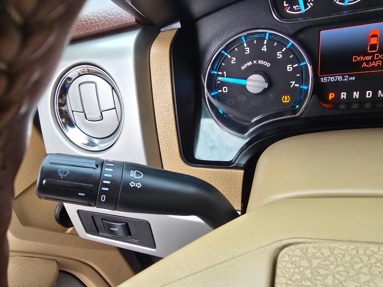 Ford F-150 4WD SuperCrew 145" King Ranch 2011