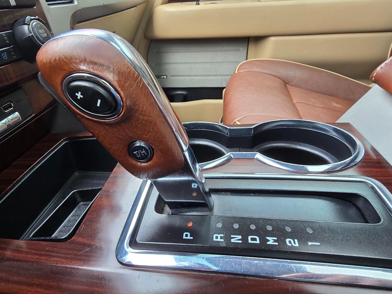 Ford F-150 4WD SuperCrew 145" King Ranch 2011