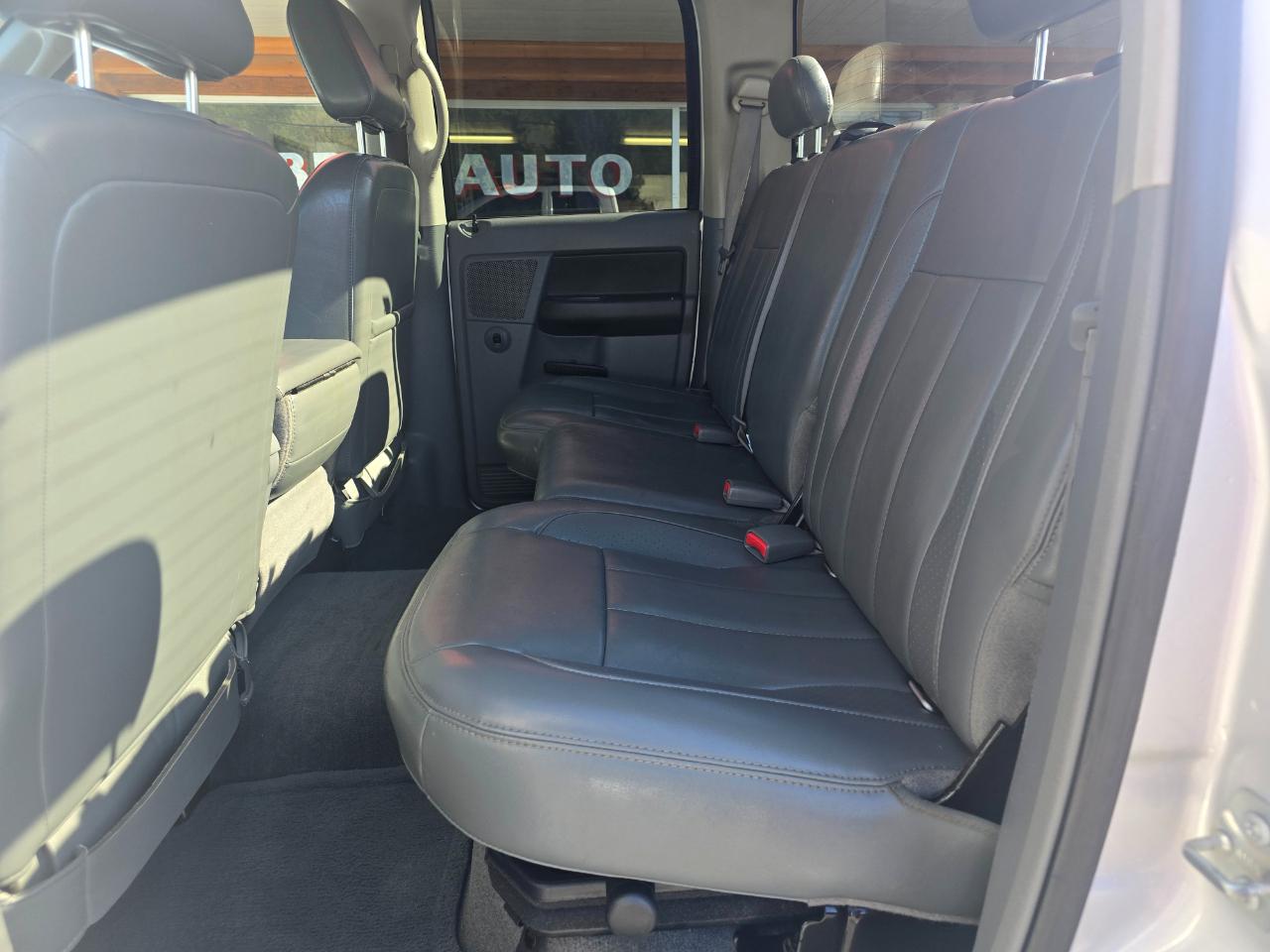 Dodge Ram 3500 4WD Quad Cab 160.5" Laramie 2007