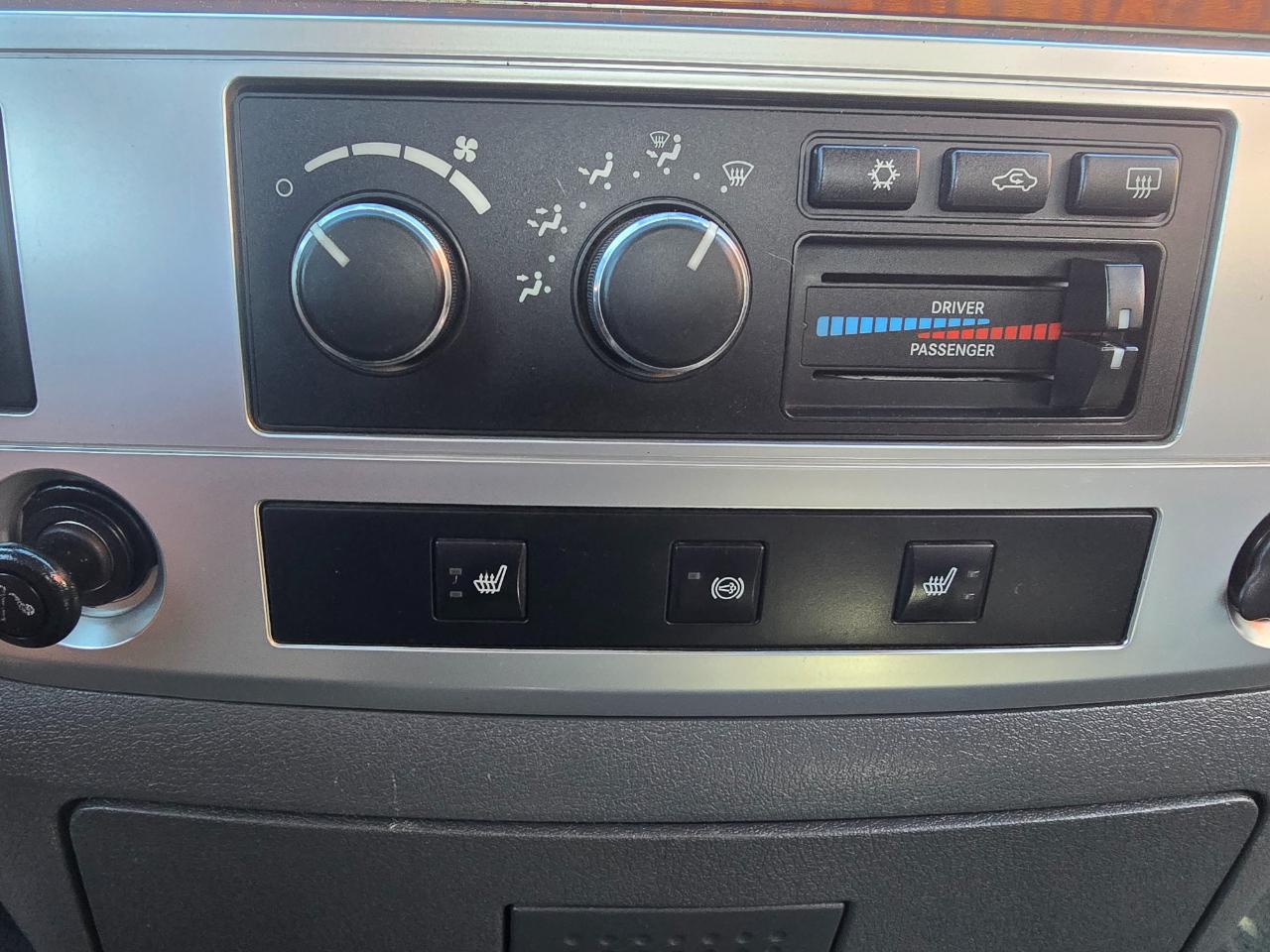 Dodge Ram 3500 4WD Quad Cab 160.5" Laramie 2007