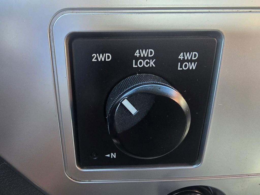 Dodge Ram 3500 4WD Quad Cab 160.5" Laramie 2007