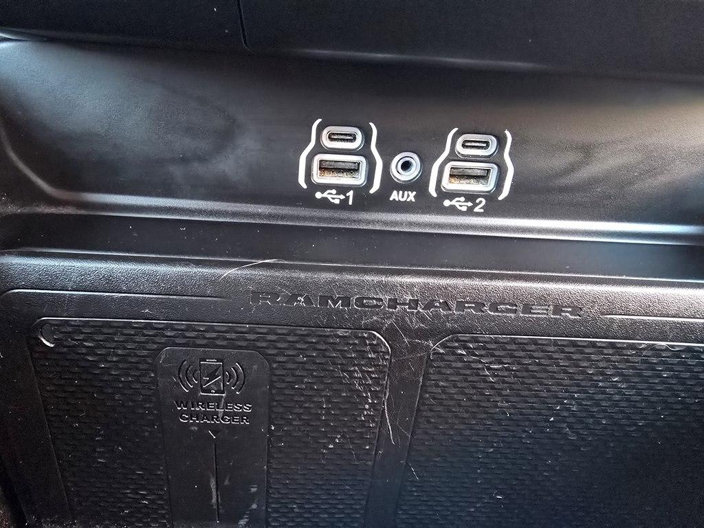 RAM 1500 Big Horn 4x4 Crew Cab 5'7" Box 2025