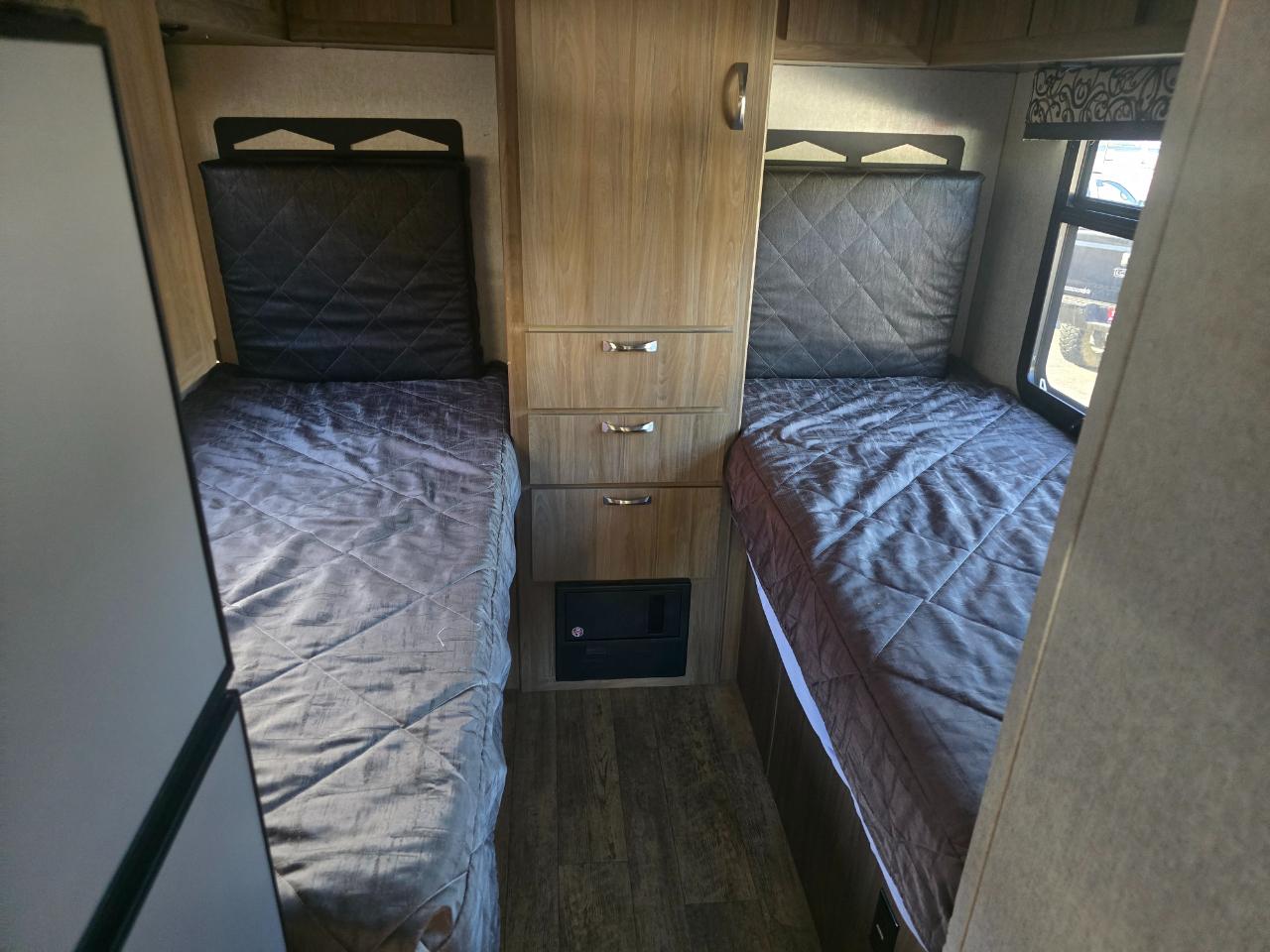 Forest River Unknown  2016