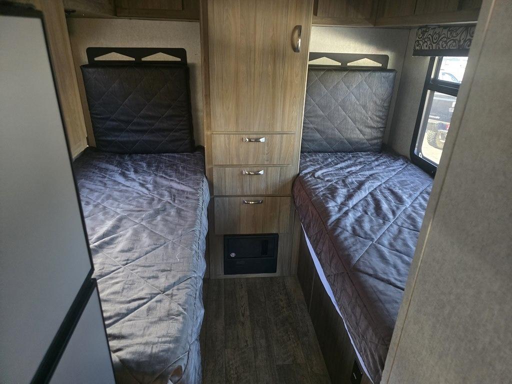 Forest River Unknown  2016