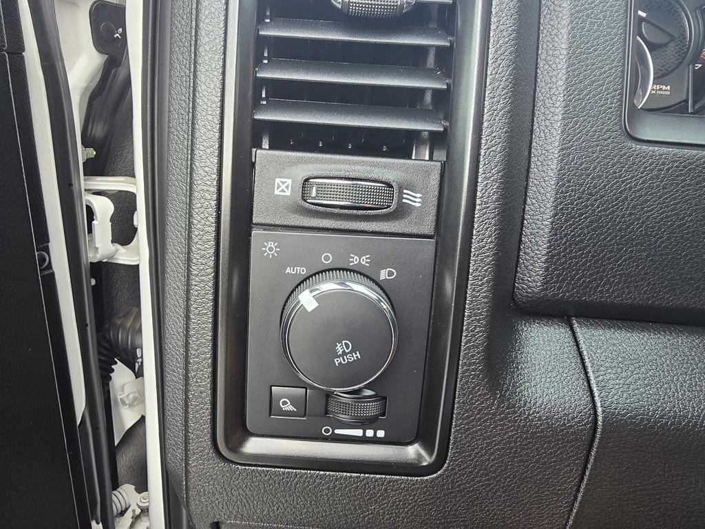 RAM 1500 Rebel 4x4 Crew Cab 5'7" Box *Ltd Avail* 2018