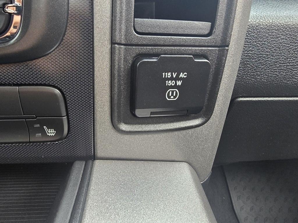 RAM 1500 Rebel 4x4 Crew Cab 5'7" Box *Ltd Avail* 2018
