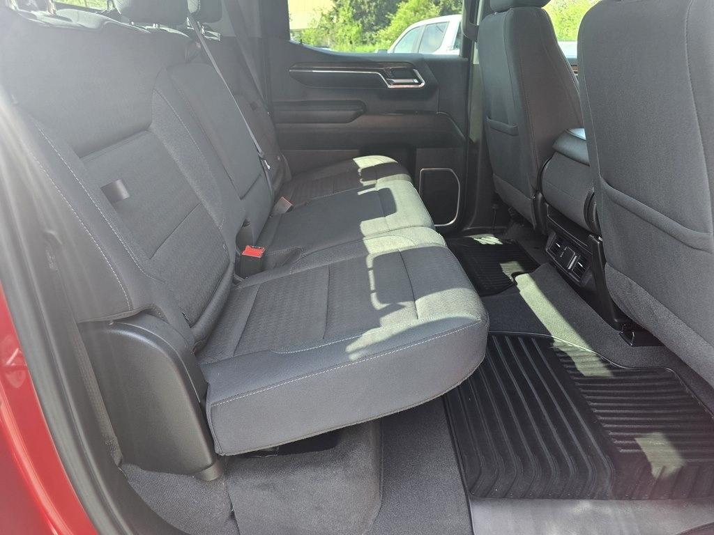 GMC Sierra 1500 4WD Crew Cab 147" Elevation 2024
