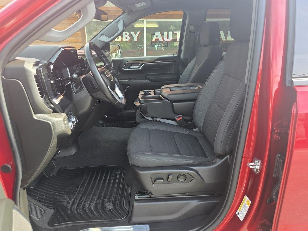 GMC Sierra 1500 4WD Crew Cab 147" Elevation 2024