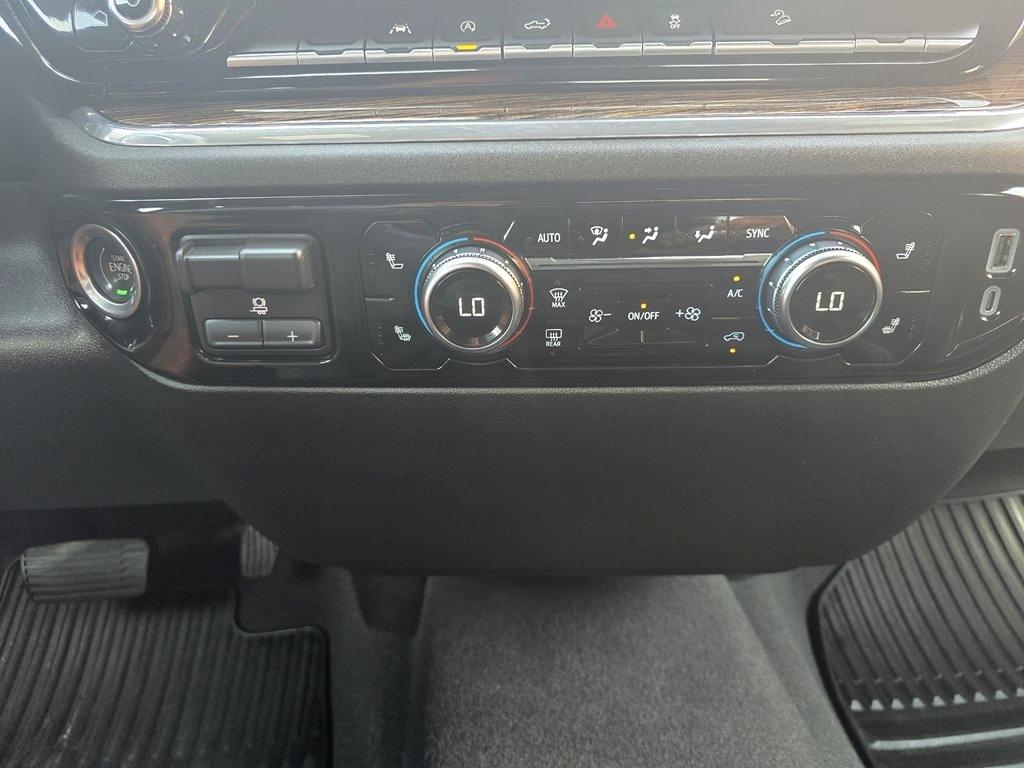 GMC Sierra 1500 4WD Crew Cab 147" Elevation 2024