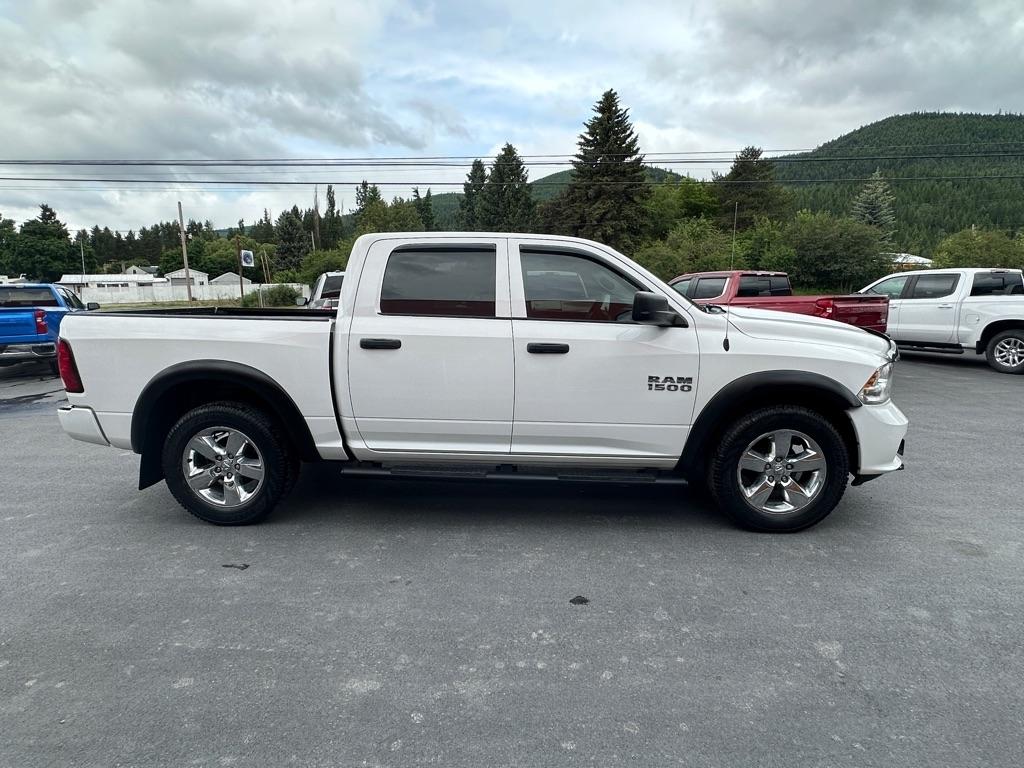 RAM 1500 4WD Crew Cab 140.5" Express 2014