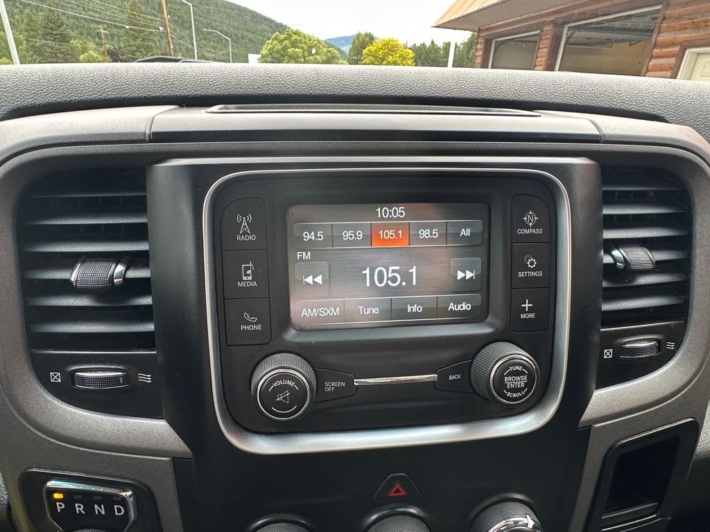 RAM 1500 4WD Crew Cab 140.5" Express 2014