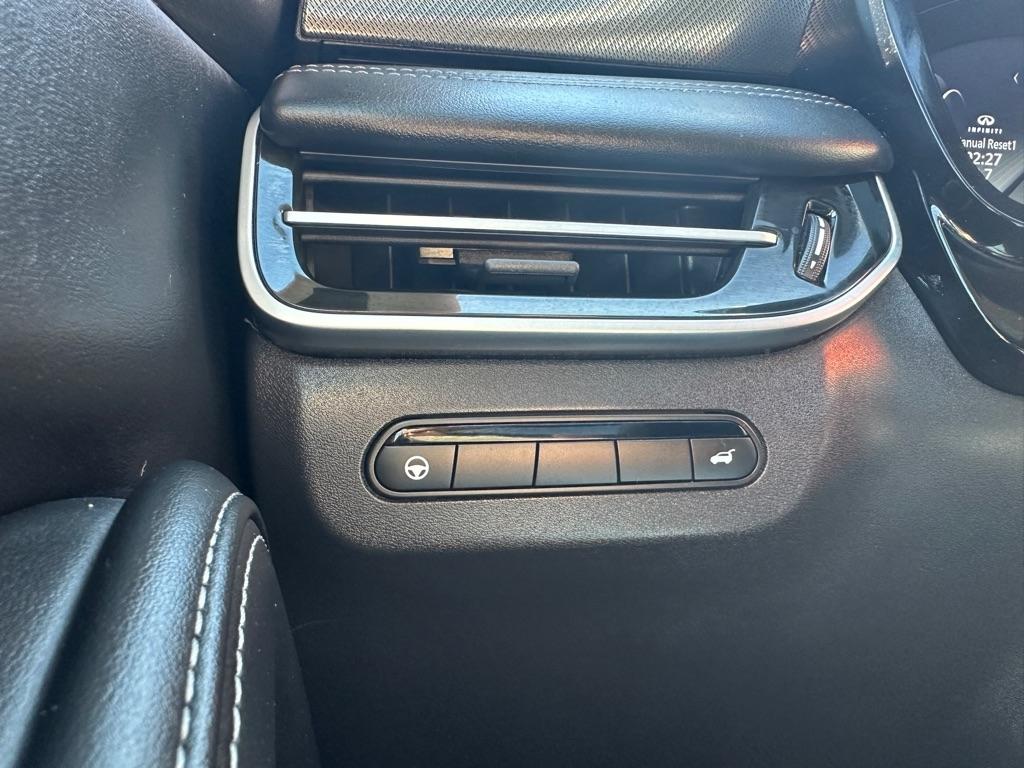 Infiniti QX60 LUXE AWD 2025