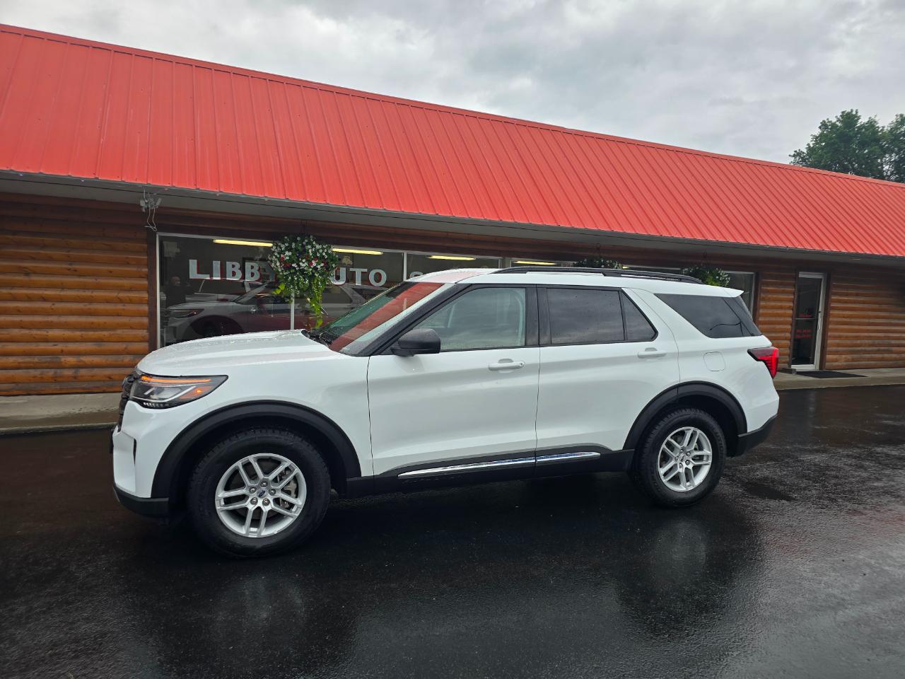 2025 Ford Explorer Active 4WD