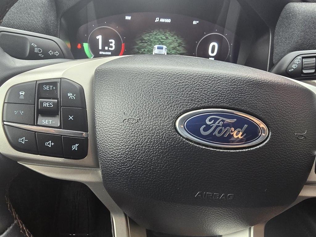 Ford Explorer Active 4WD 2025