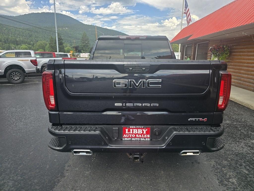 GMC Sierra 1500 4WD Crew Cab 147" AT4 2023