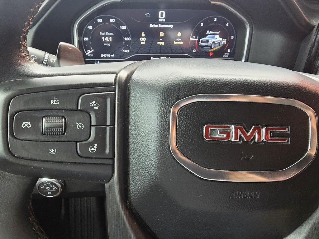 GMC Sierra 1500 4WD Crew Cab 147" AT4 2023