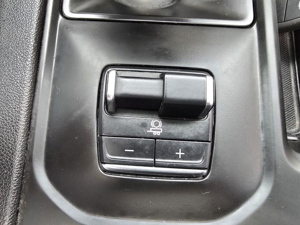 GMC Sierra 1500 4WD Crew Cab 147" AT4 2023