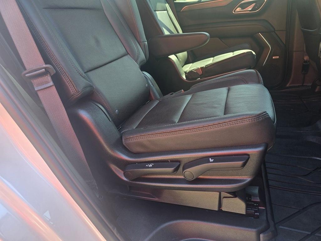 Chevrolet Tahoe 4WD 4dr High Country 2023