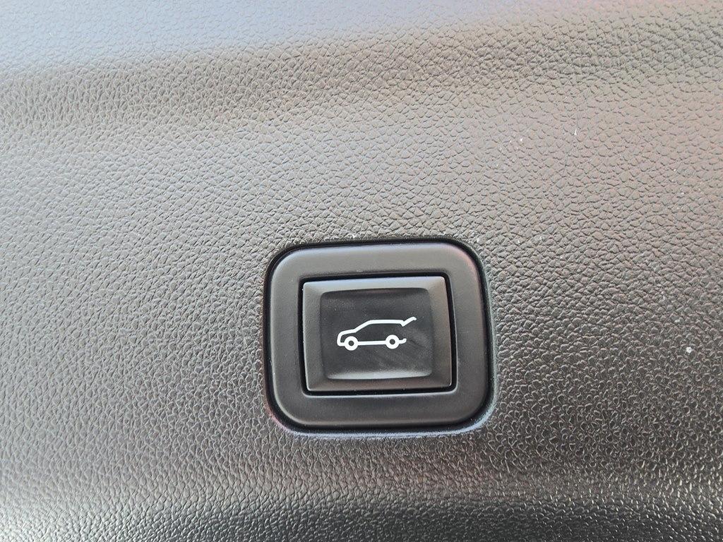 Chevrolet Tahoe 4WD 4dr High Country 2023