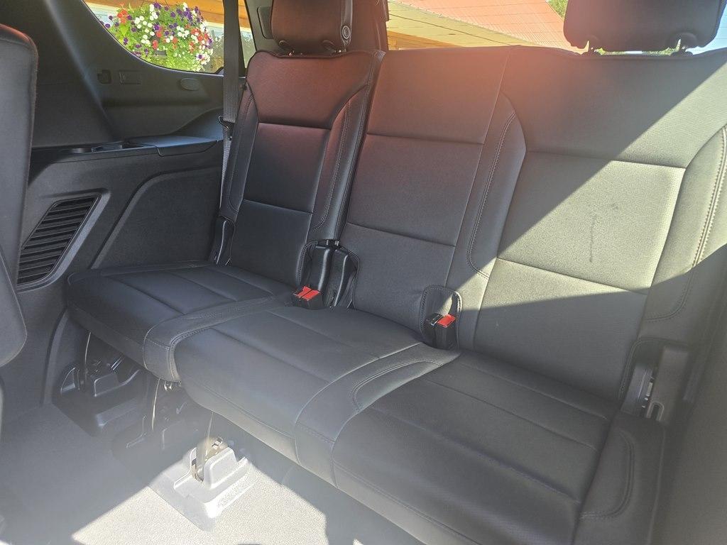 Chevrolet Tahoe 4WD 4dr High Country 2023