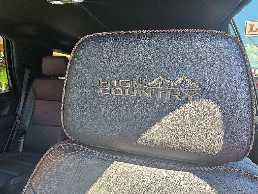 Chevrolet Tahoe 4WD 4dr High Country 2023