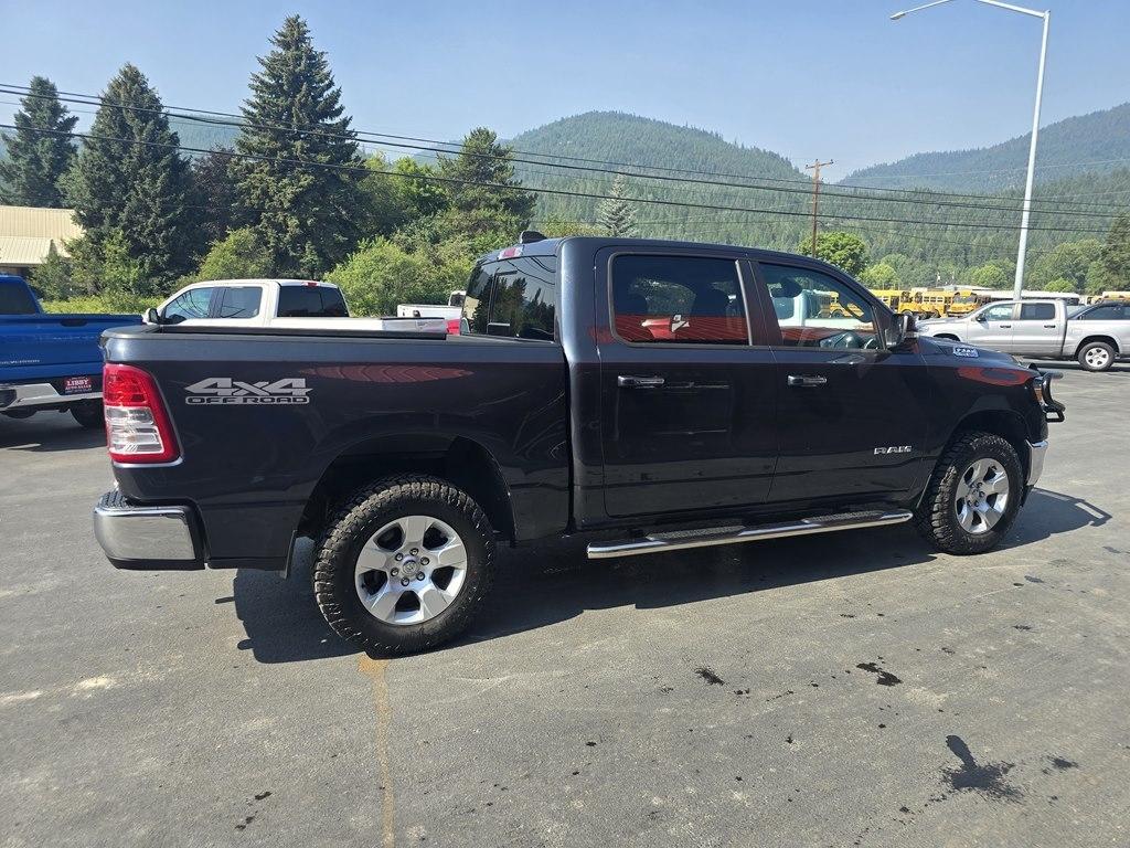 RAM 1500 Big Horn 4x4 Crew Cab 5'7" Box 2020