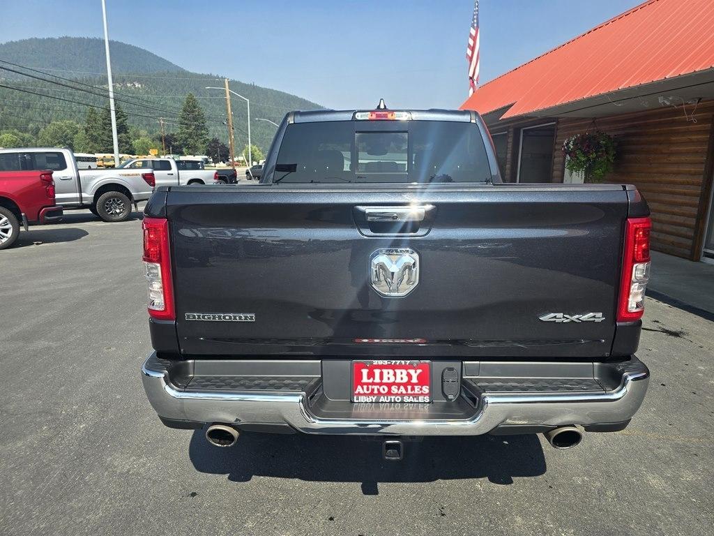 RAM 1500 Big Horn 4x4 Crew Cab 5'7" Box 2020