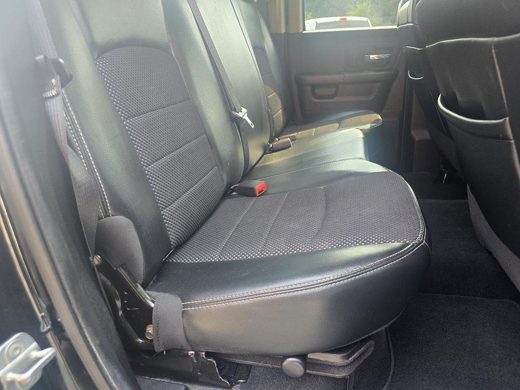 RAM 1500 4WD Quad Cab 140.5" Sport 2013