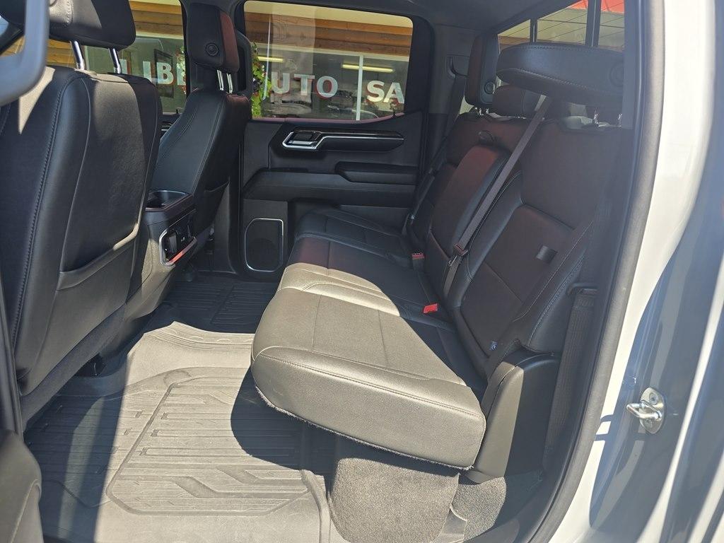 GMC Sierra 1500 4WD Crew Cab 157" Elevation 2024