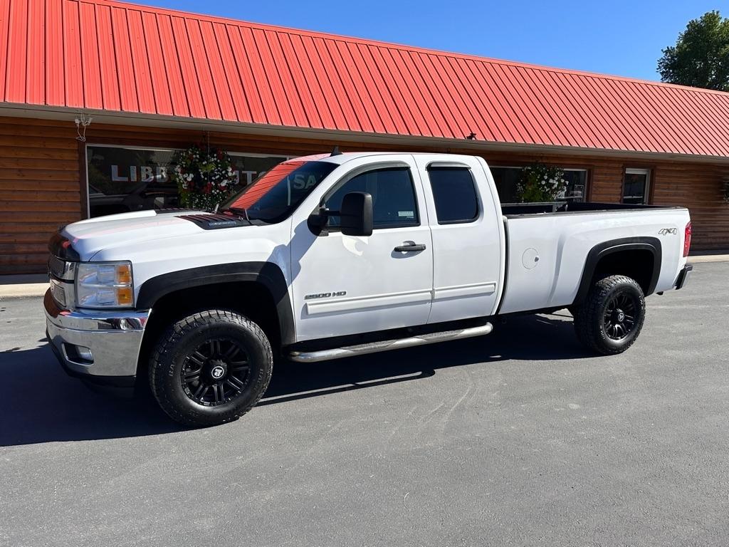 2013 Chevrolet Silverado 2500HD 4WD Ext Cab 144.2" LT