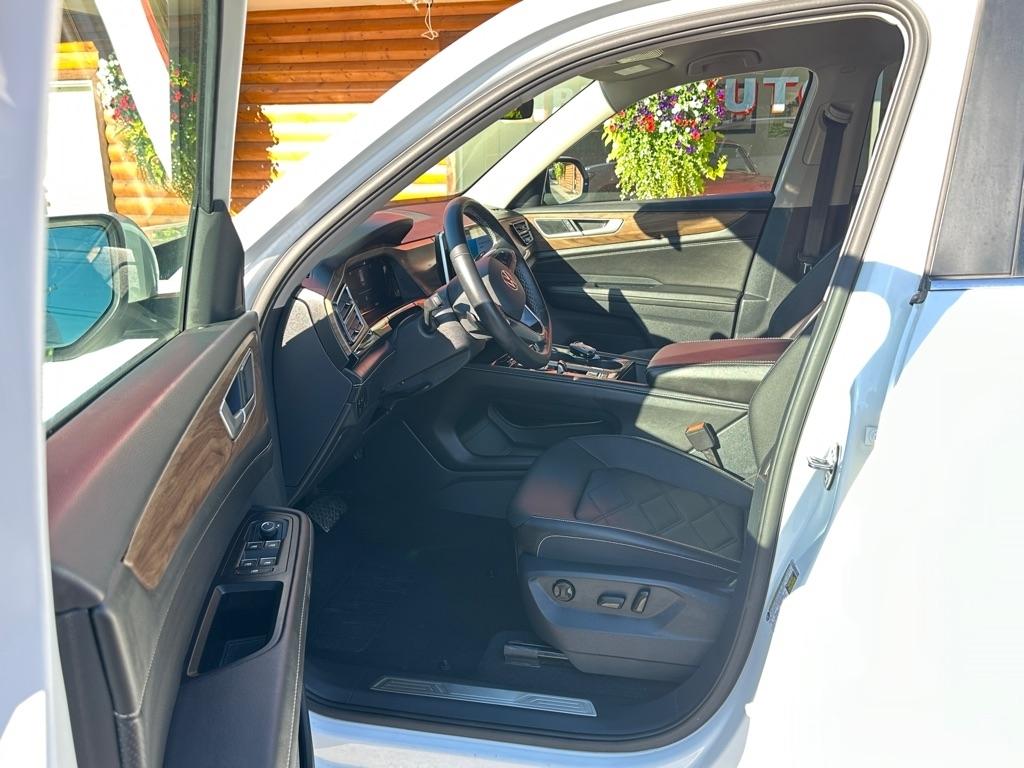 Volkswagen Atlas 2.0T SE w/Technology 4MOTION 2025