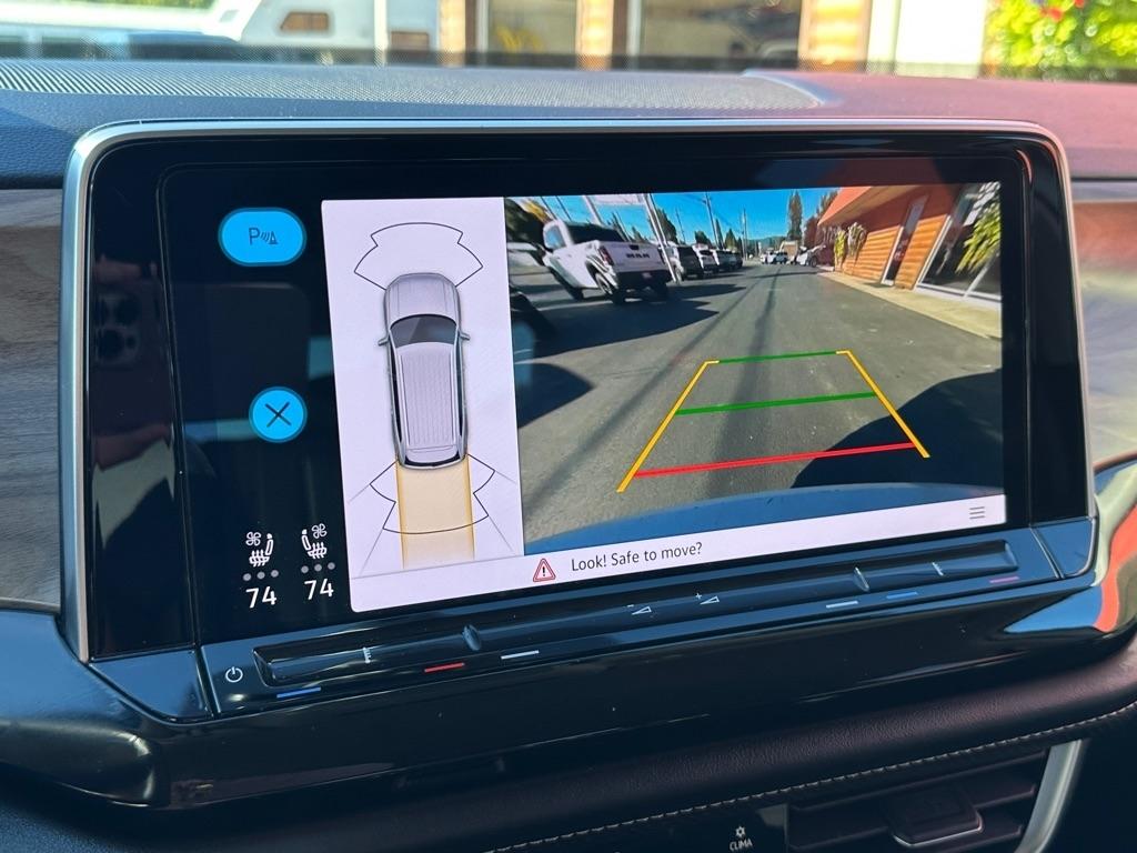 Volkswagen Atlas 2.0T SE w/Technology 4MOTION 2025