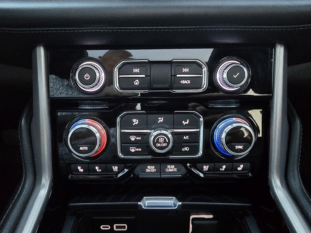 GMC Yukon 4WD 4dr Denali 2022