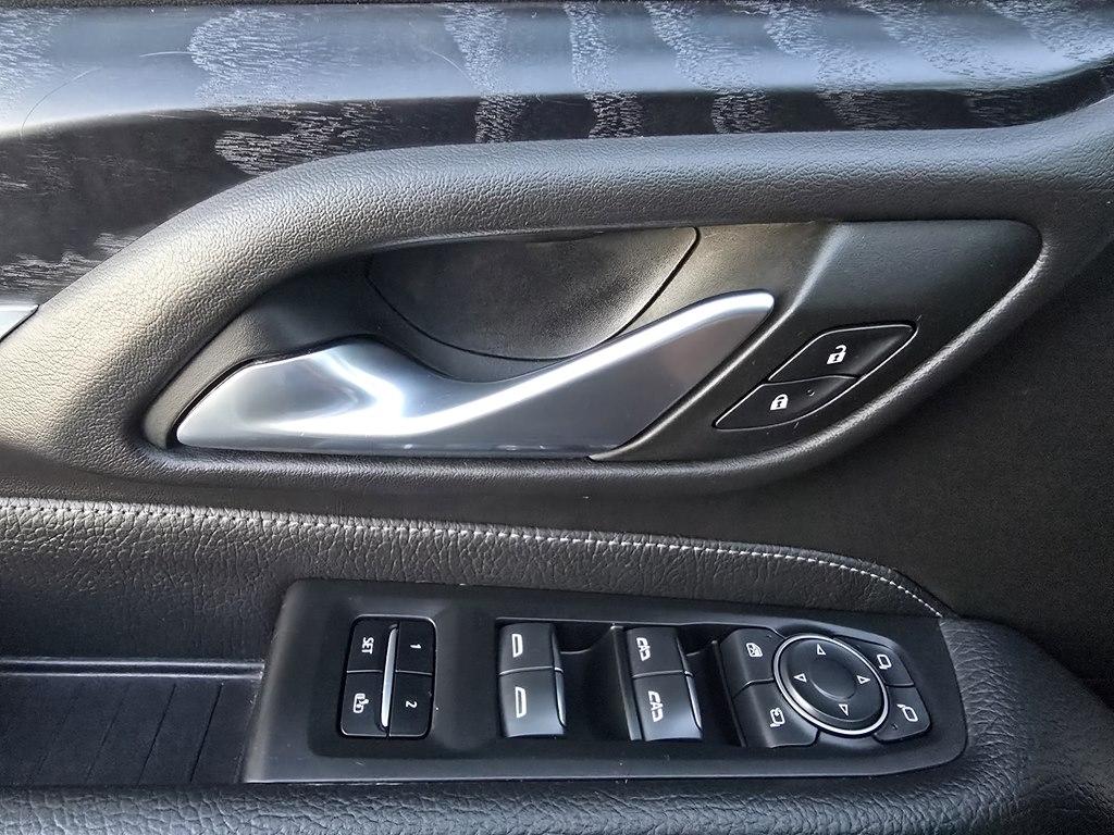 GMC Yukon 4WD 4dr Denali 2022