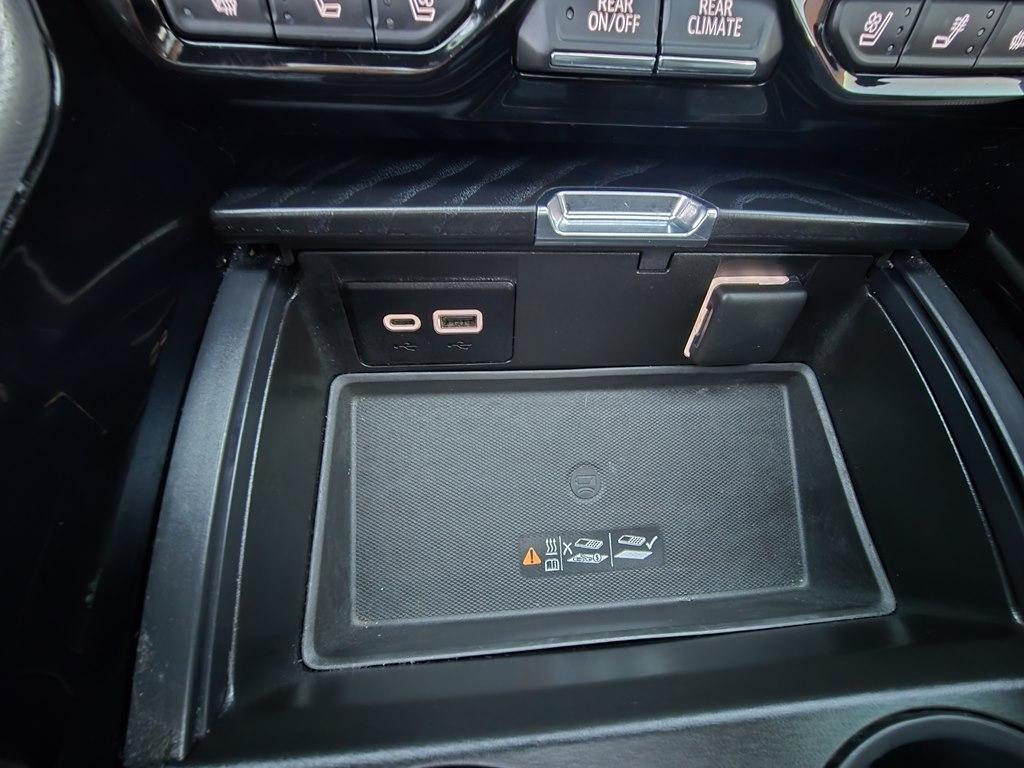 GMC Yukon 4WD 4dr Denali 2022