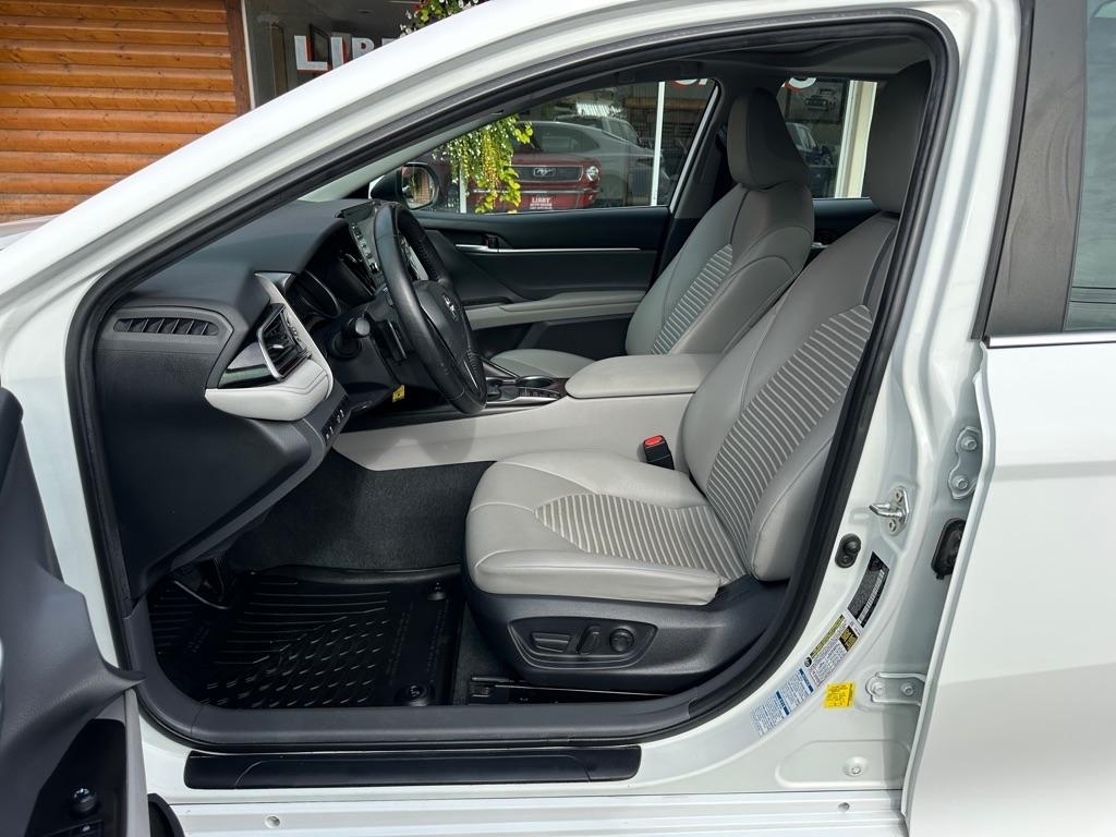 Toyota Camry SE Auto AWD (Natl) 2023