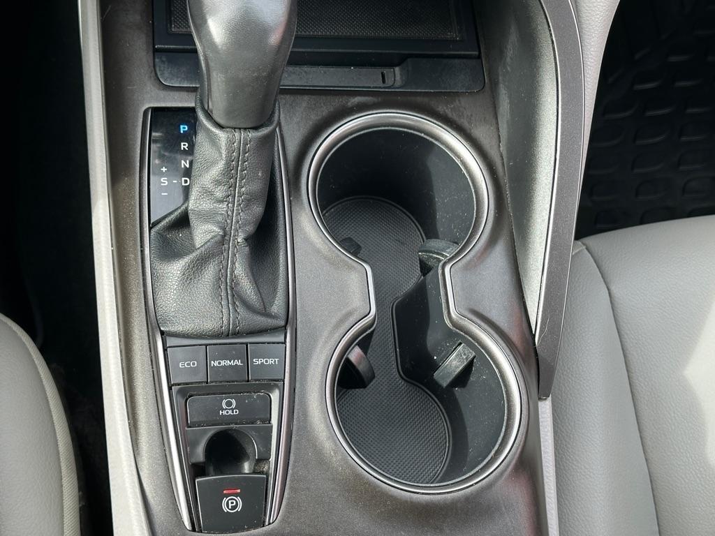 Toyota Camry SE Auto AWD (Natl) 2023